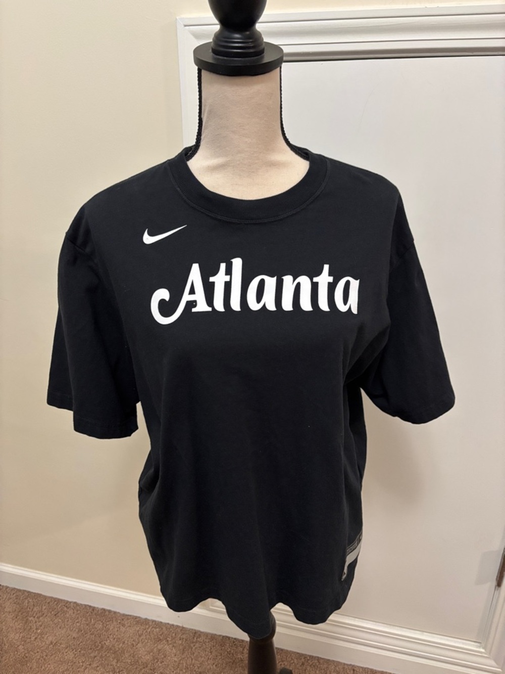 Nike Black Atlanta Hawks Cropped Graphic Twe size XL